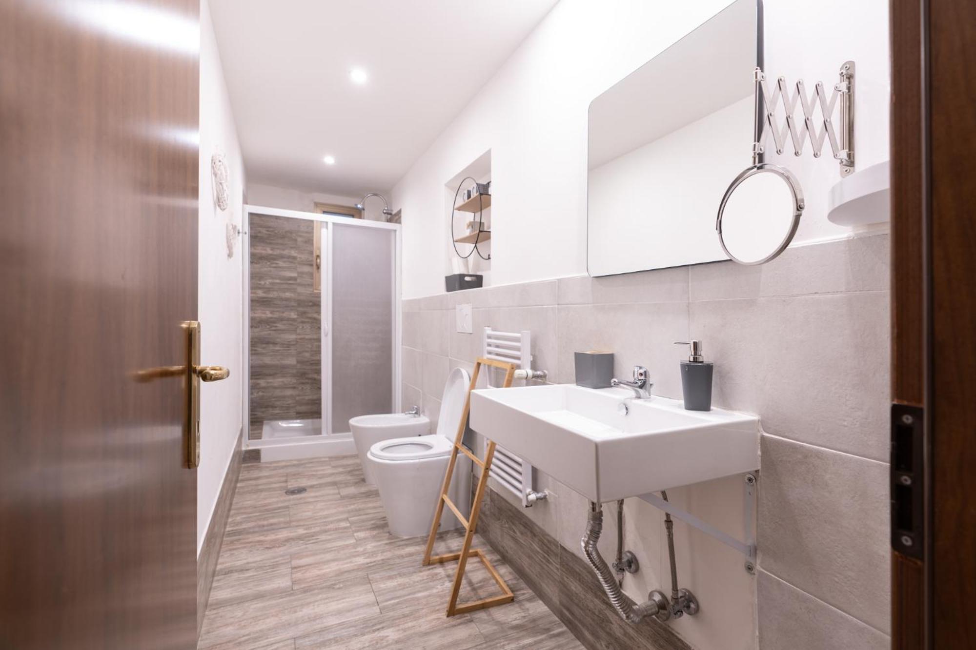 Vatican Apartment Santamaura โรม ภายนอก รูปภาพ